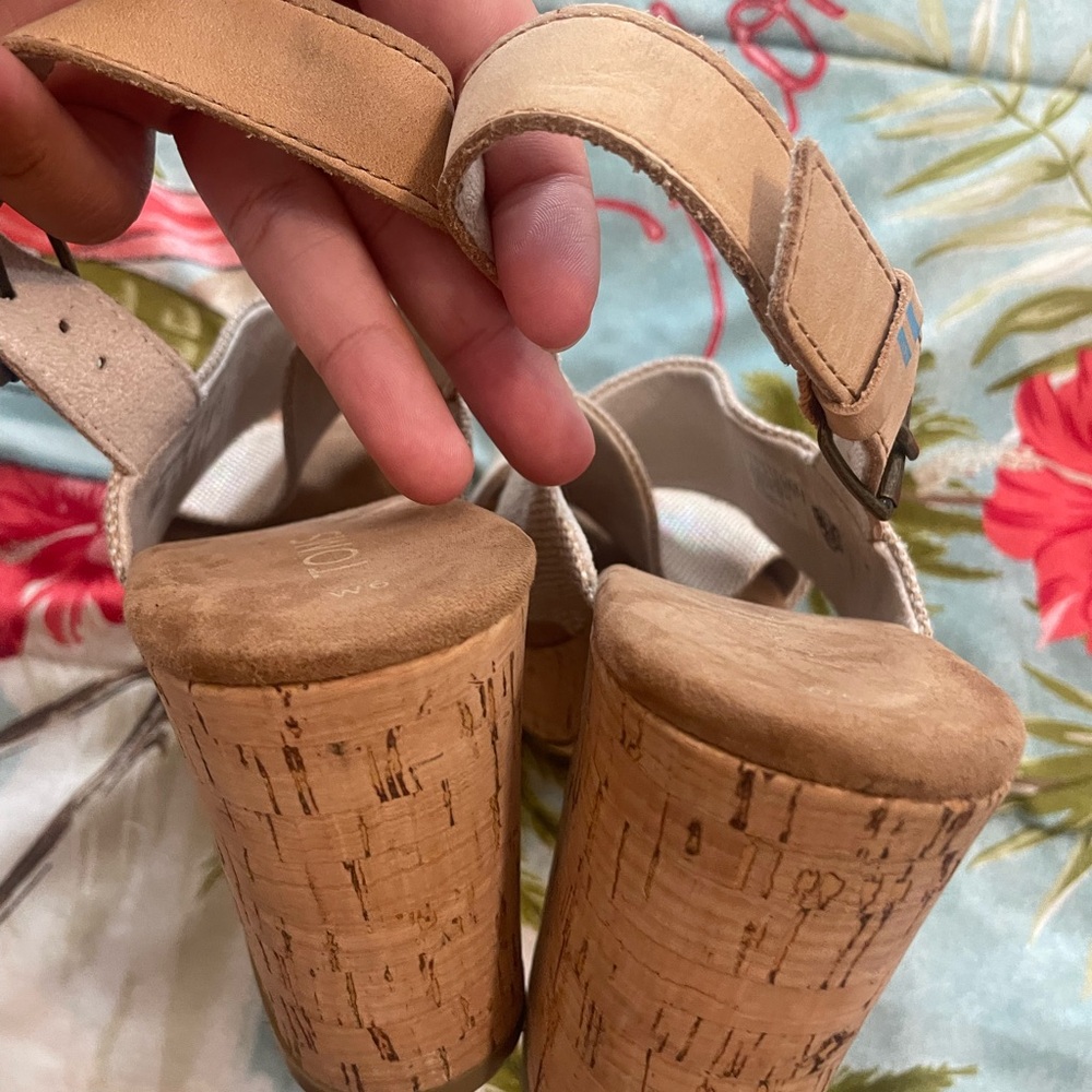 Tom’s Heels - Picture 2 of 6